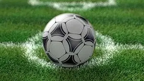 足球巨星马拉多纳不幸离世案件审判启动，7位医生面临过失杀人指控——央视新闻客户端报道